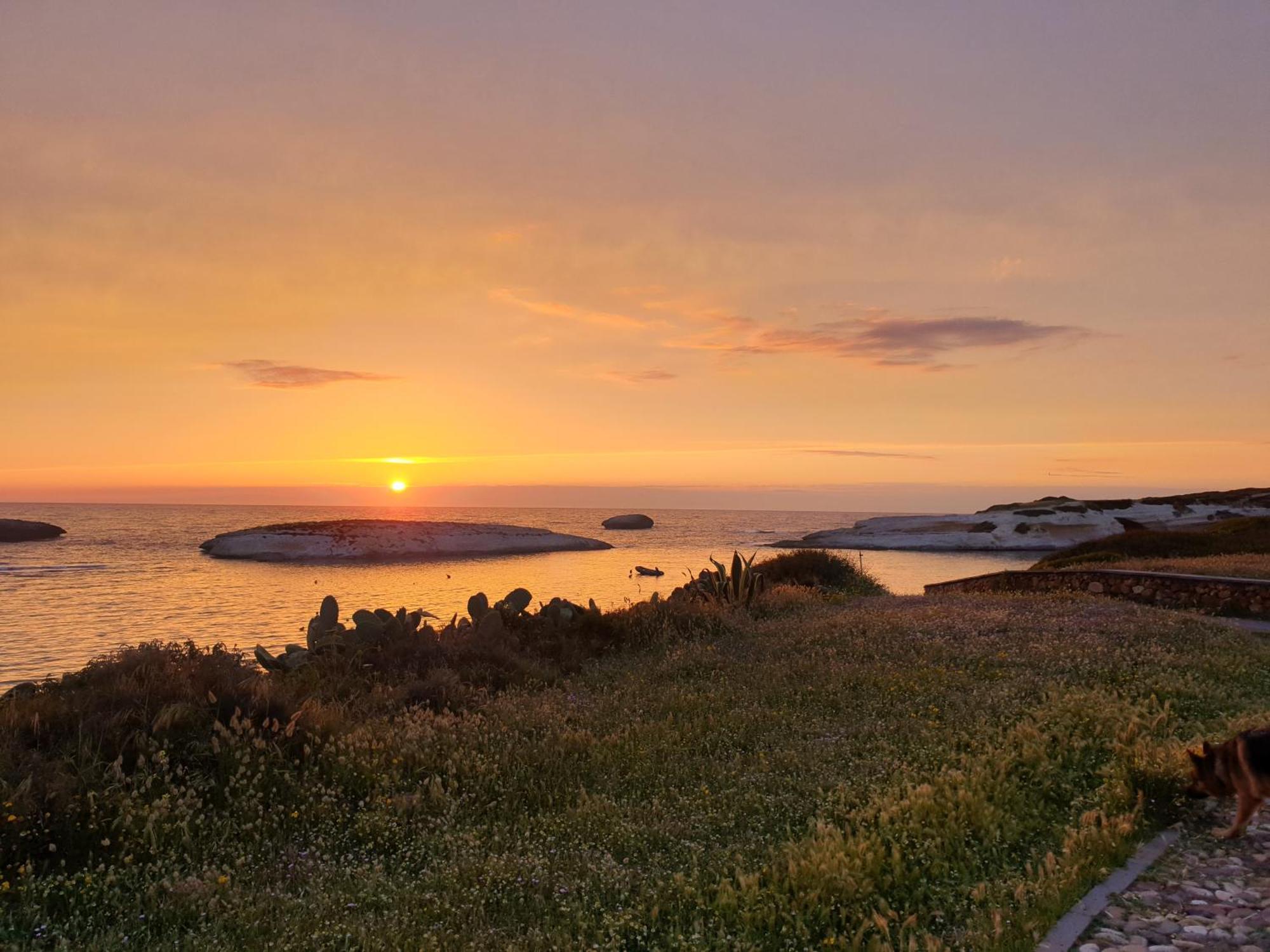 Mare Lughente Bed & Breakfast S'archittu Cuglieri Luaran gambar