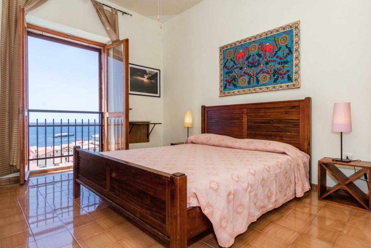 Mare Lughente Bed & Breakfast S'archittu Cuglieri Luaran gambar