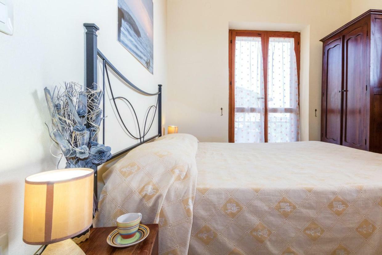 Mare Lughente Bed & Breakfast S'archittu Cuglieri Luaran gambar