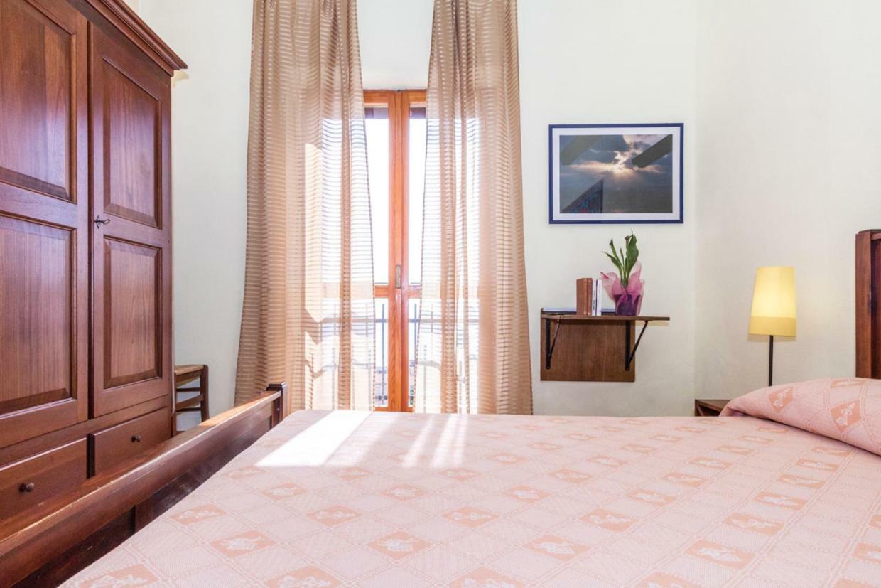 Mare Lughente Bed & Breakfast S'archittu Cuglieri Luaran gambar