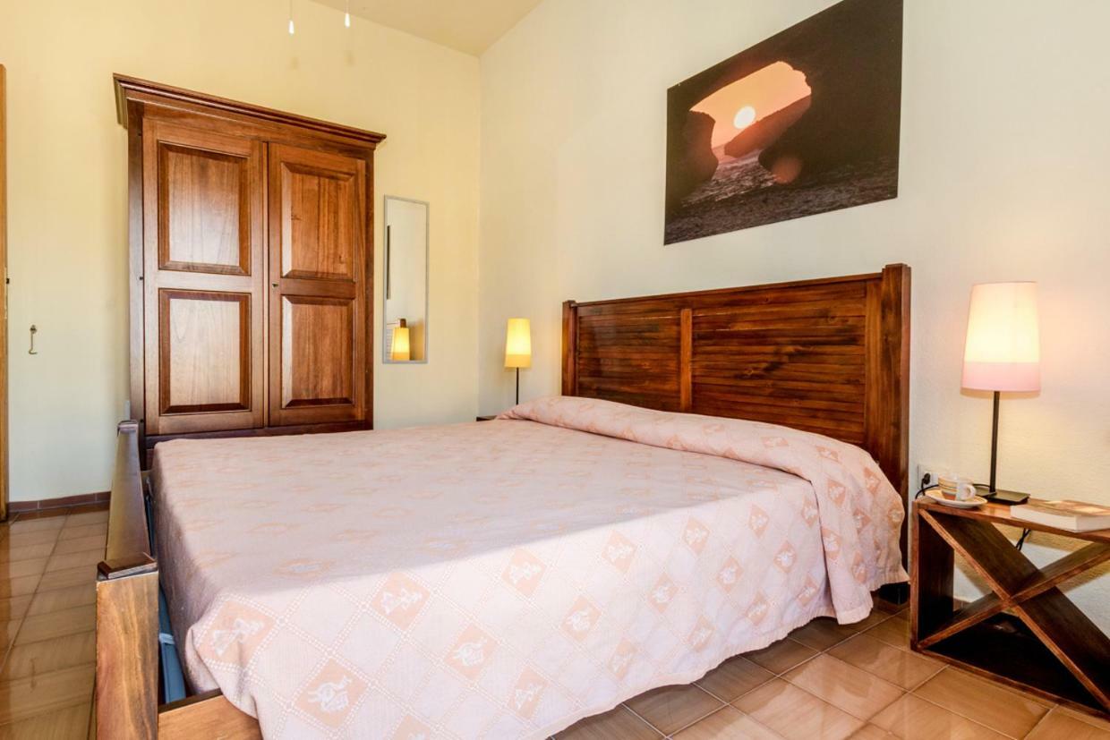 Mare Lughente Bed & Breakfast S'archittu Cuglieri Luaran gambar