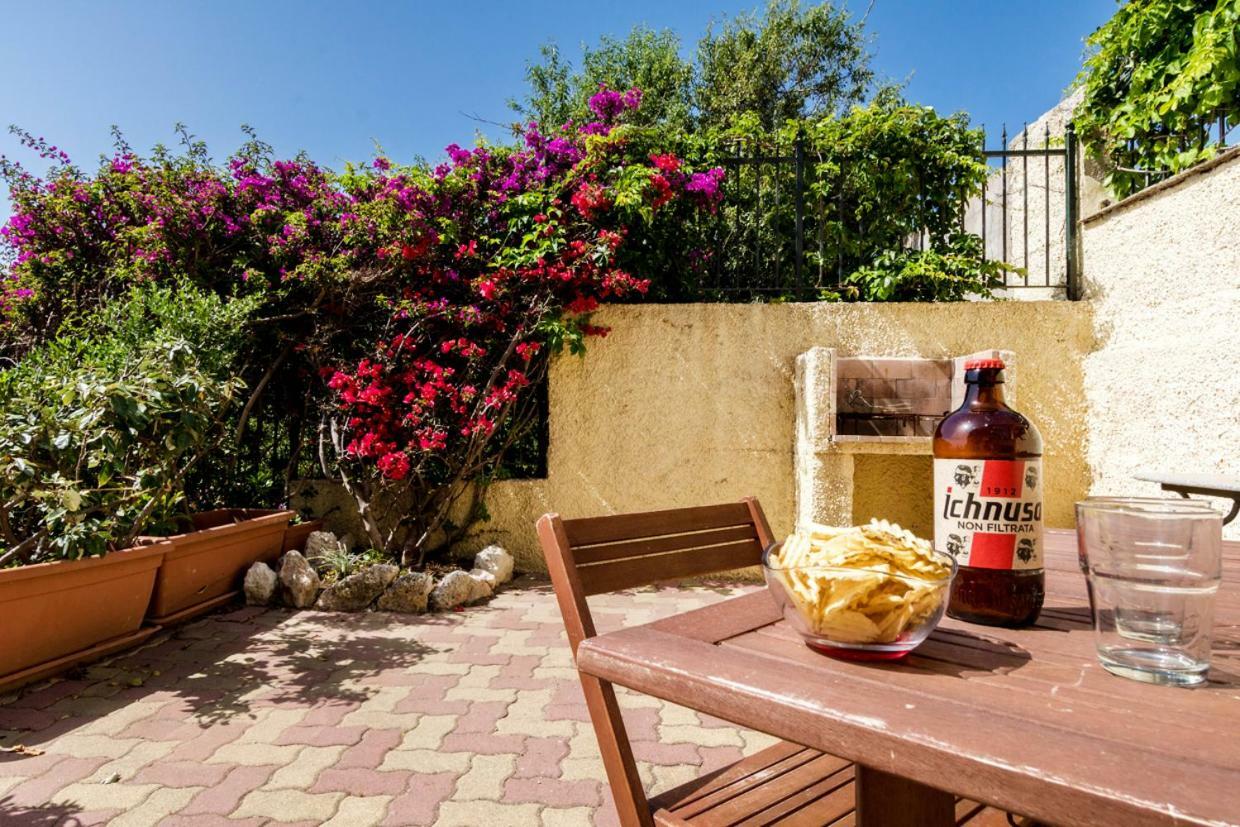 Mare Lughente Bed & Breakfast S'archittu Cuglieri Luaran gambar